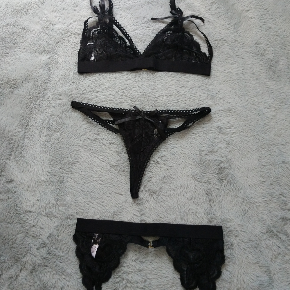 Black Lingerie Set